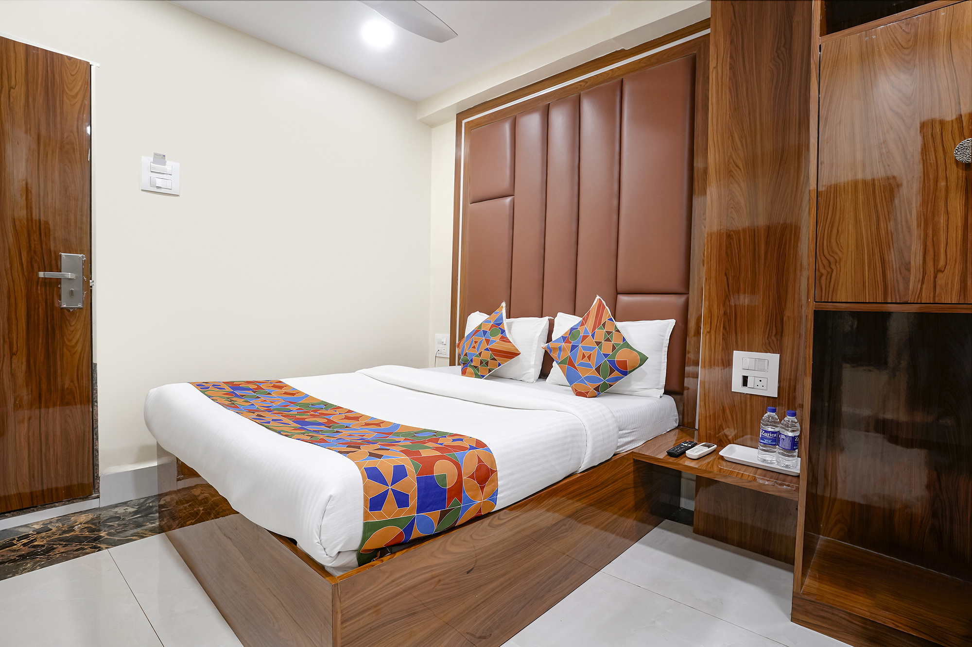 Deluxe Double Room 4