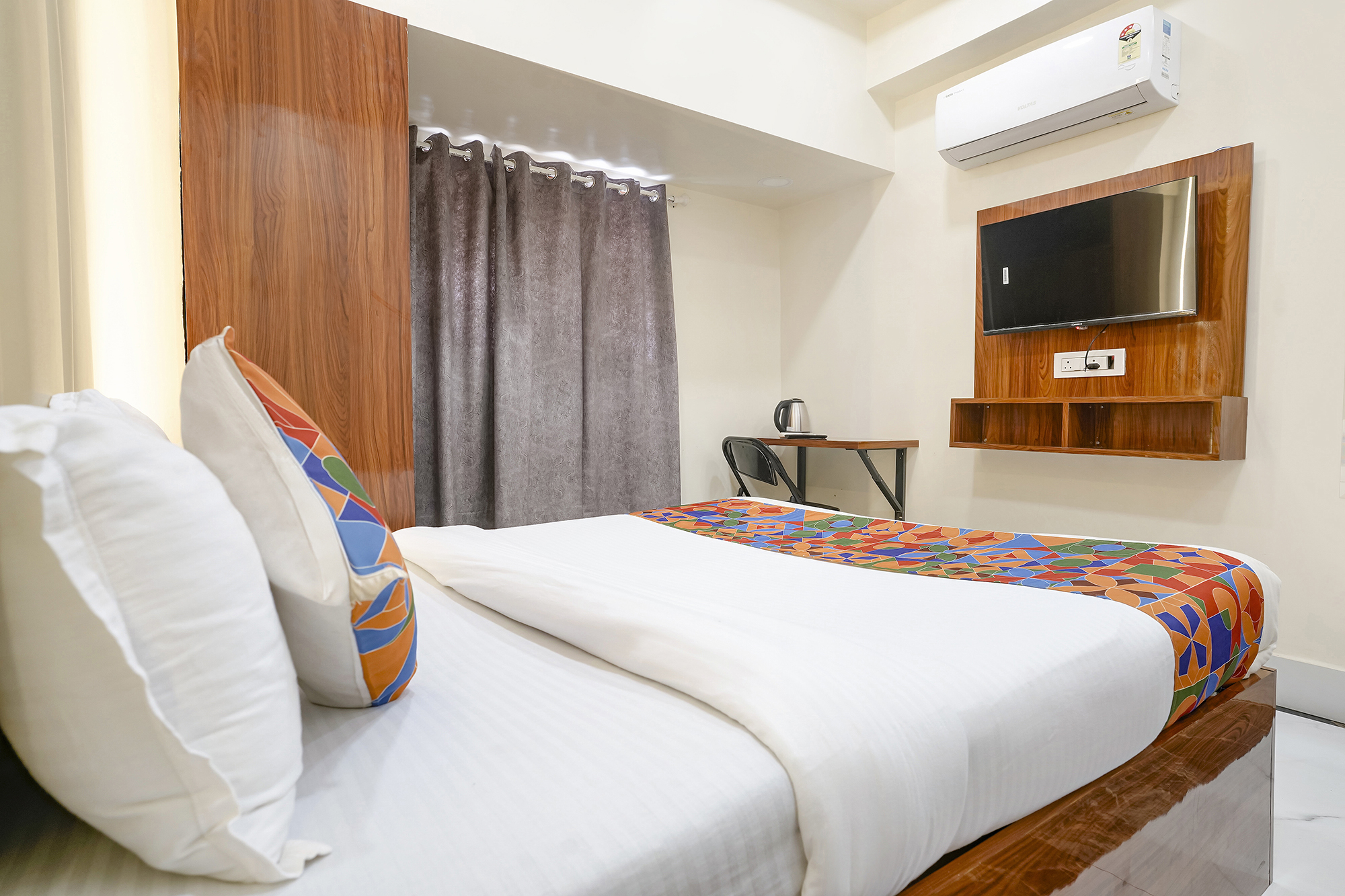 Deluxe Double Room 7