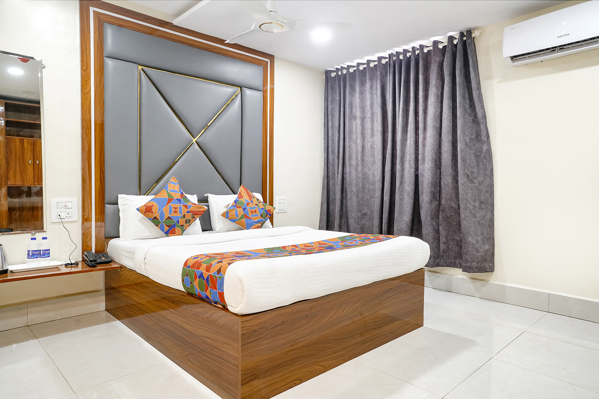 Deluxe Superior Room 1